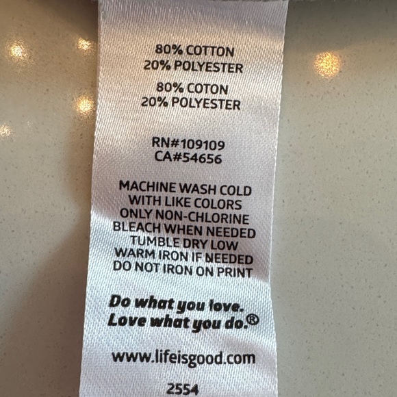 Life is Good “Peace Love Dogs” Crusher Tee Shirt Size: large Color: gray - Picture 8 of 11